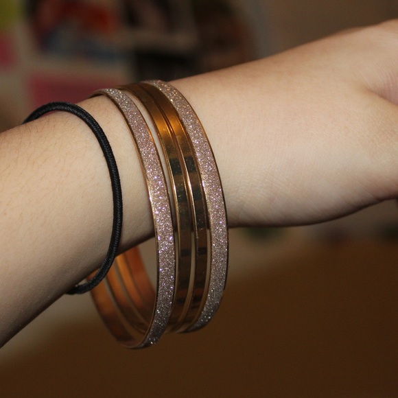 Gold bracelets bundle OS - Picture 7 of 8